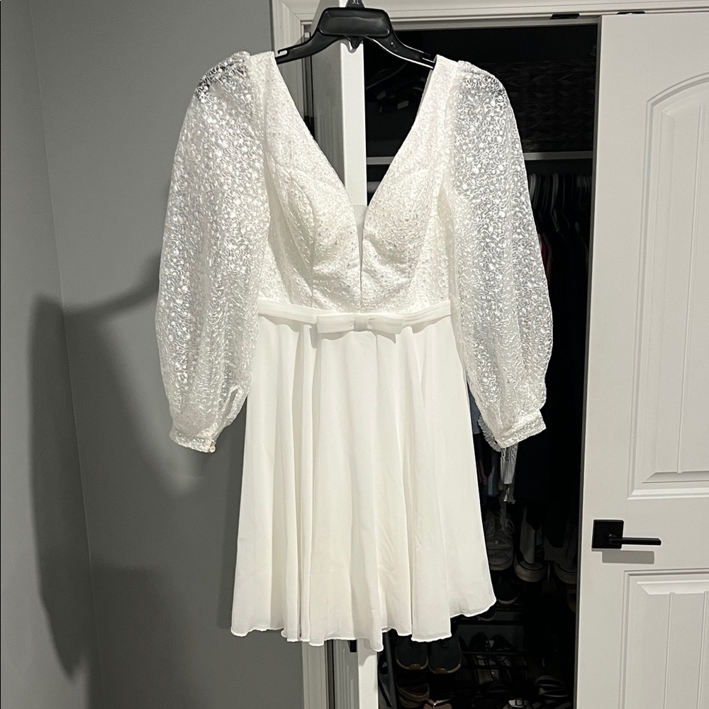 Chic White Sequin Long Sleeve Dress